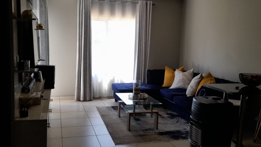 To Let 2 Bedroom Property for Rent in Glen Austin Gauteng