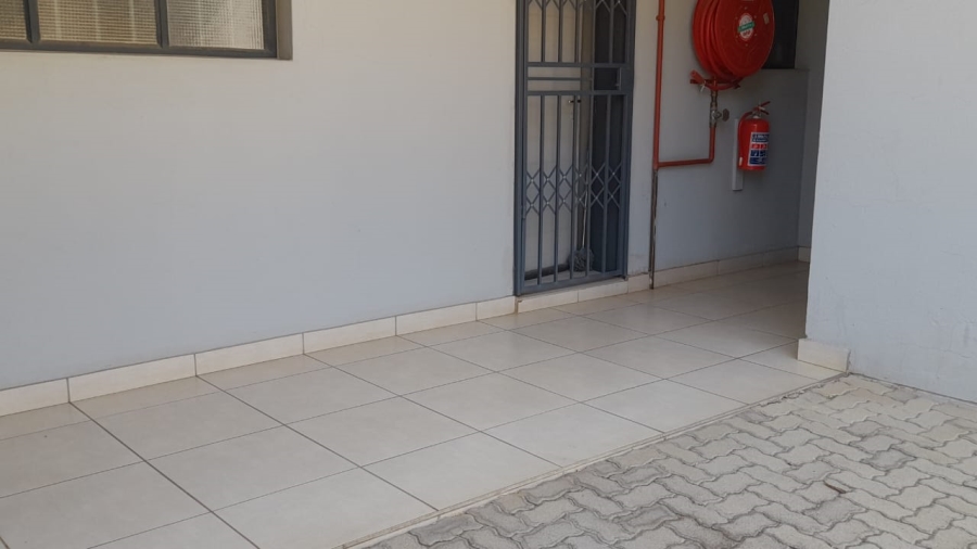 To Let 2 Bedroom Property for Rent in Glen Austin Gauteng