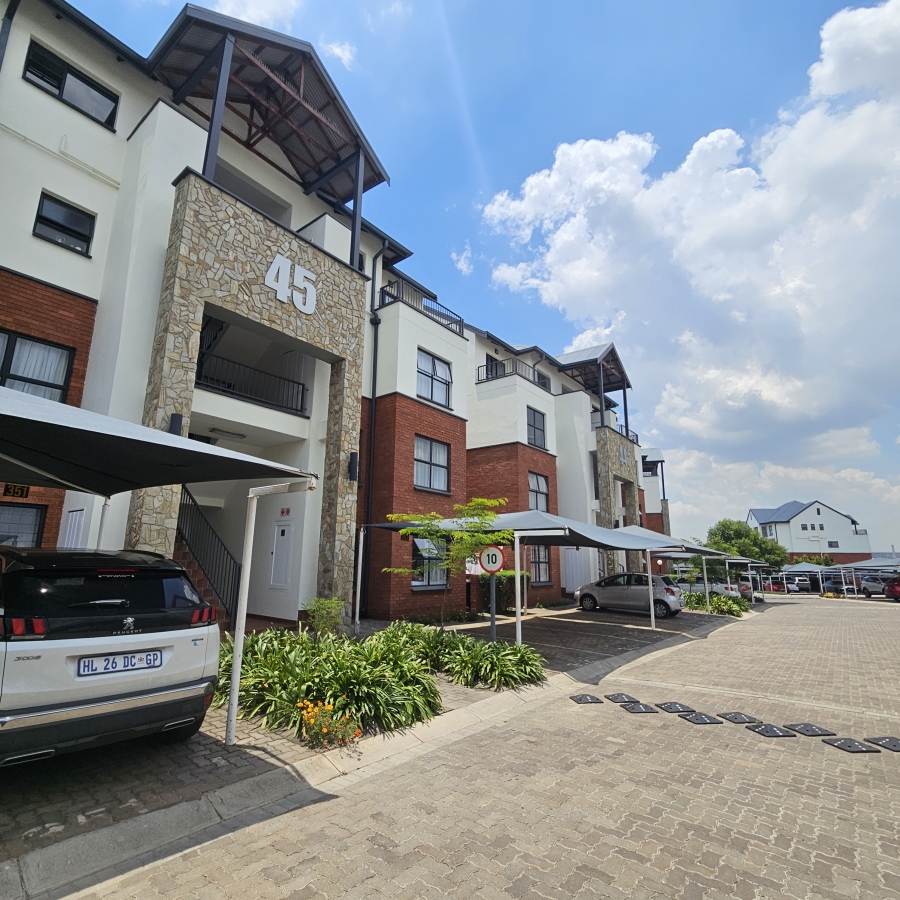 2 Bedroom Property for Sale in Greenstone Crest Gauteng