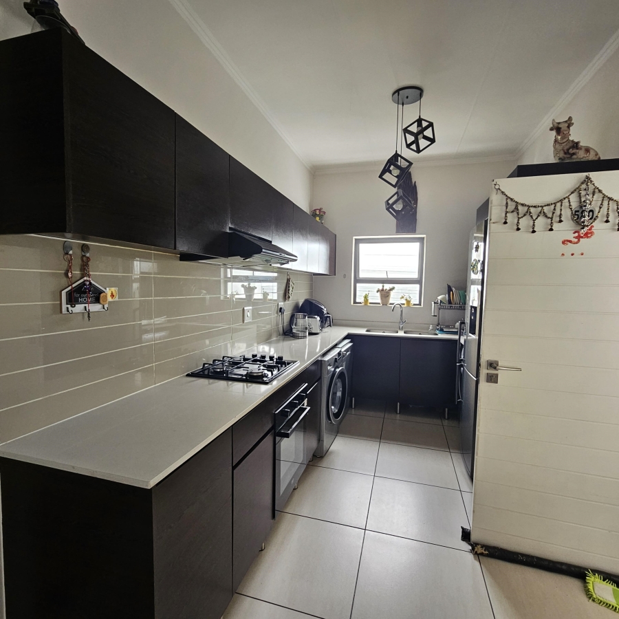 2 Bedroom Property for Sale in Greenstone Hill Gauteng