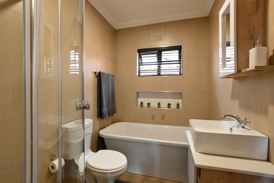 3 Bedroom Property for Sale in Roodeplaat Gauteng