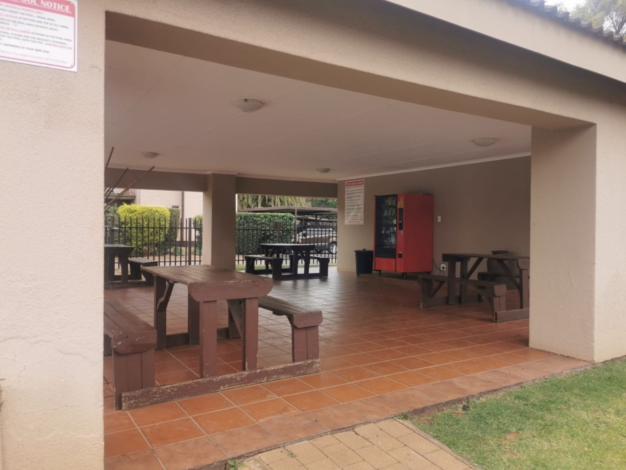 1 Bedroom Property for Sale in Pomona Gauteng