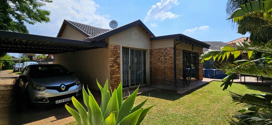 3 Bedroom Property for Sale in Sinoville Gauteng