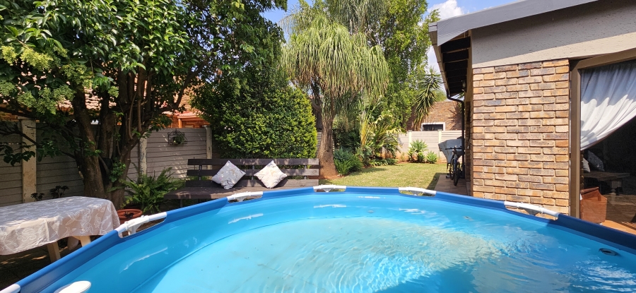 3 Bedroom Property for Sale in Sinoville Gauteng