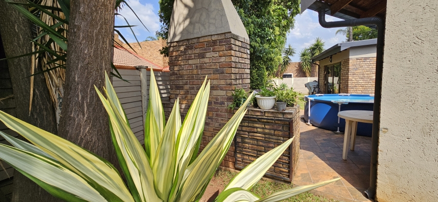 3 Bedroom Property for Sale in Sinoville Gauteng