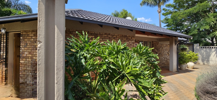 3 Bedroom Property for Sale in Sinoville Gauteng