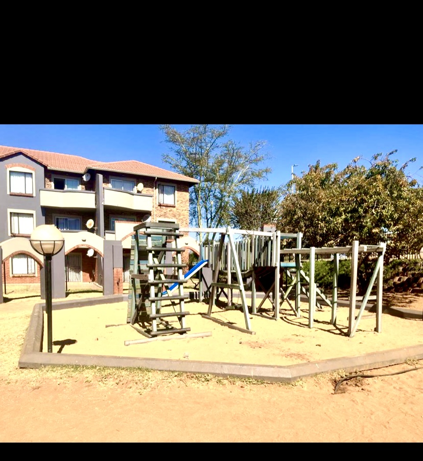 1 Bedroom Property for Sale in Halfway Gardens Gauteng