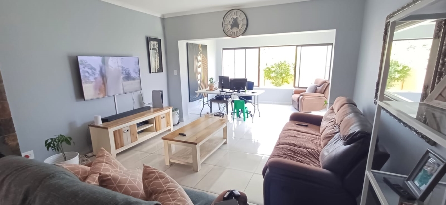 To Let 3 Bedroom Property for Rent in Equestria Gauteng