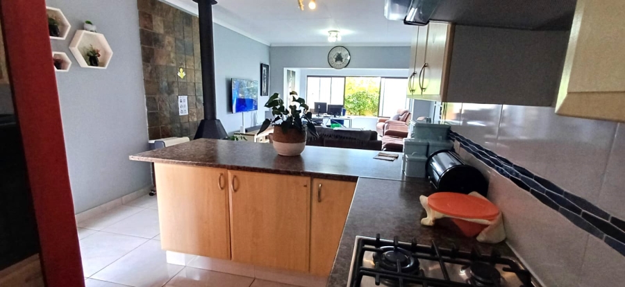 To Let 3 Bedroom Property for Rent in Equestria Gauteng