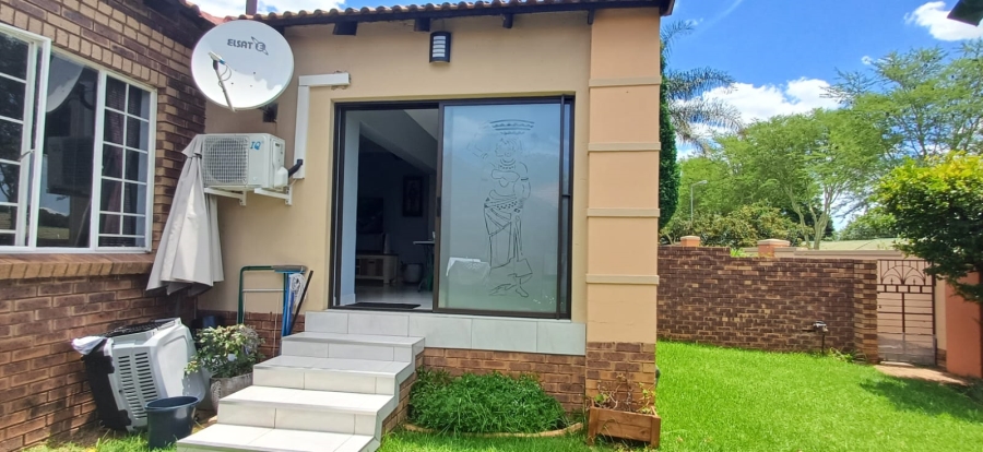 To Let 3 Bedroom Property for Rent in Equestria Gauteng