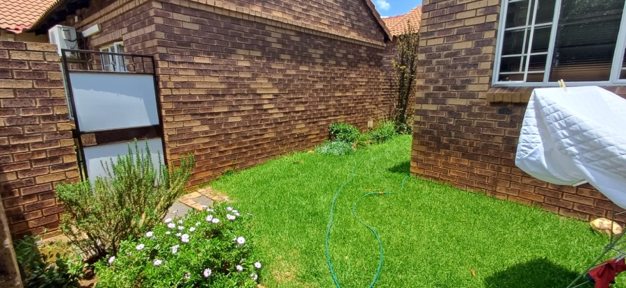 To Let 3 Bedroom Property for Rent in Equestria Gauteng