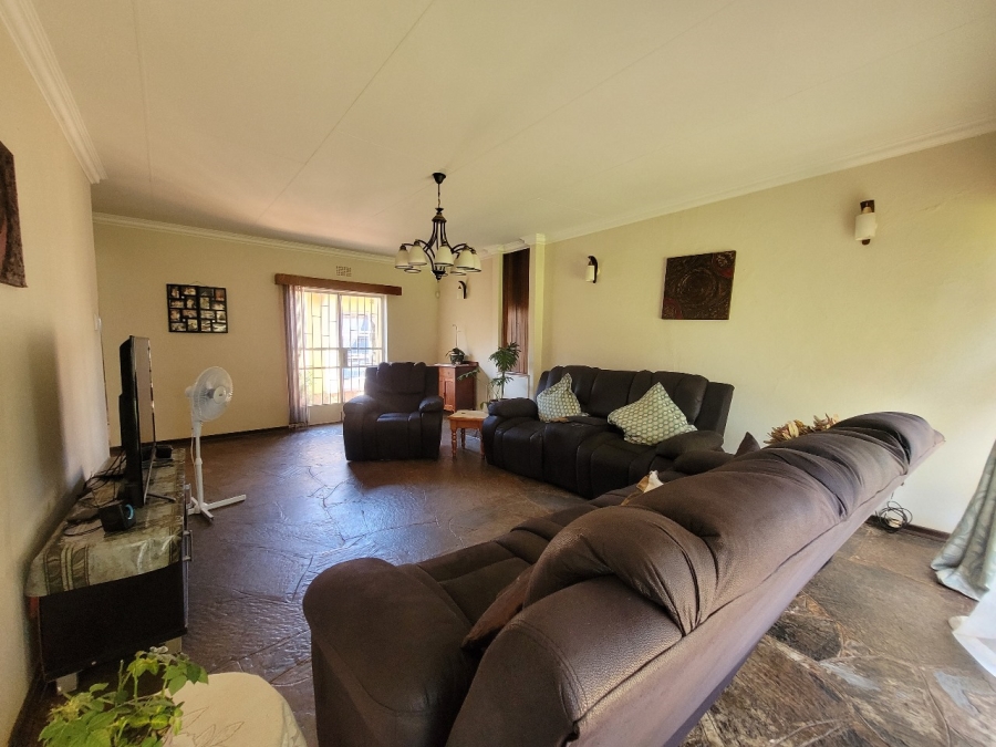 4 Bedroom Property for Sale in Greenhills Gauteng