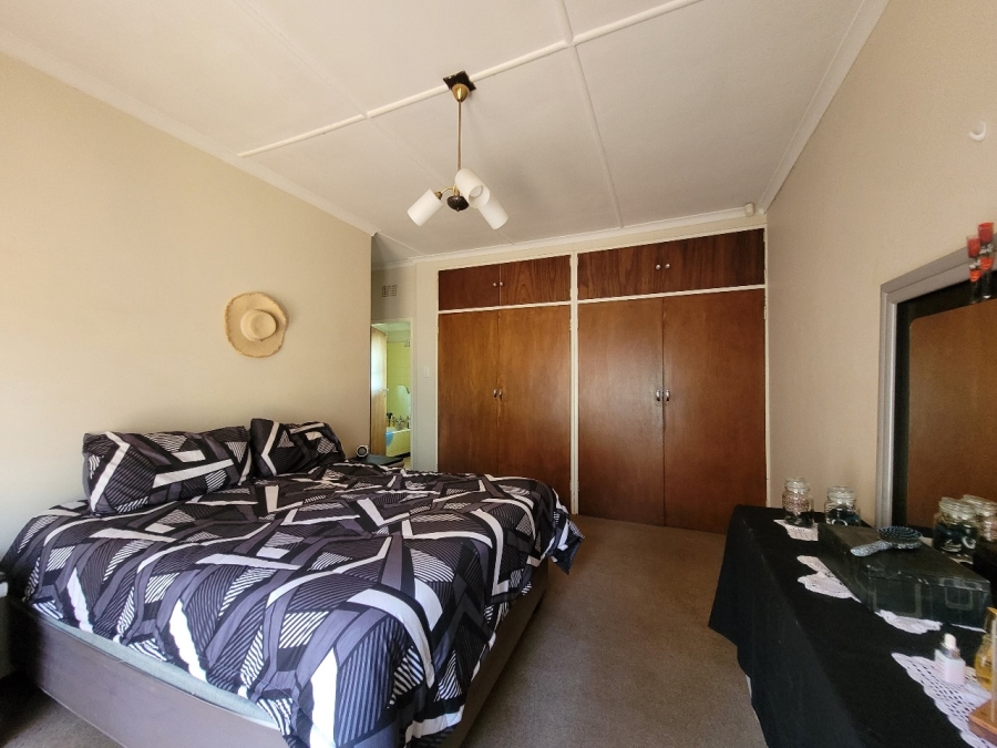 4 Bedroom Property for Sale in Greenhills Gauteng