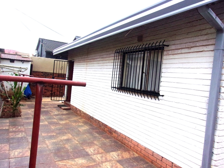 2 Bedroom Property for Sale in Vosloorus Gauteng