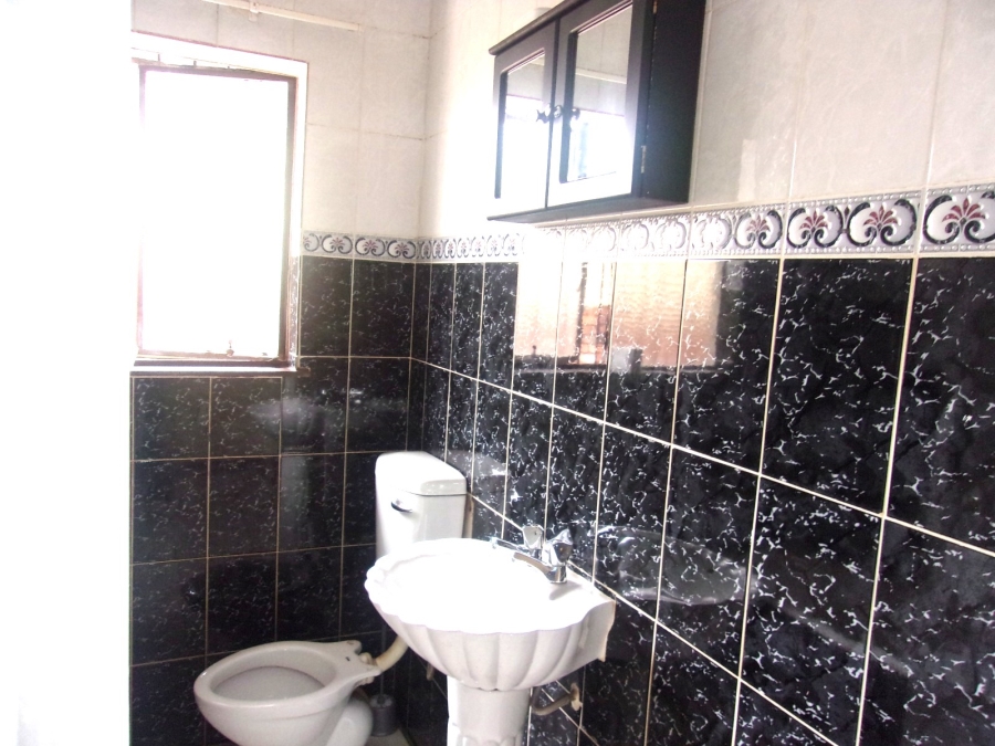 2 Bedroom Property for Sale in Vosloorus Gauteng