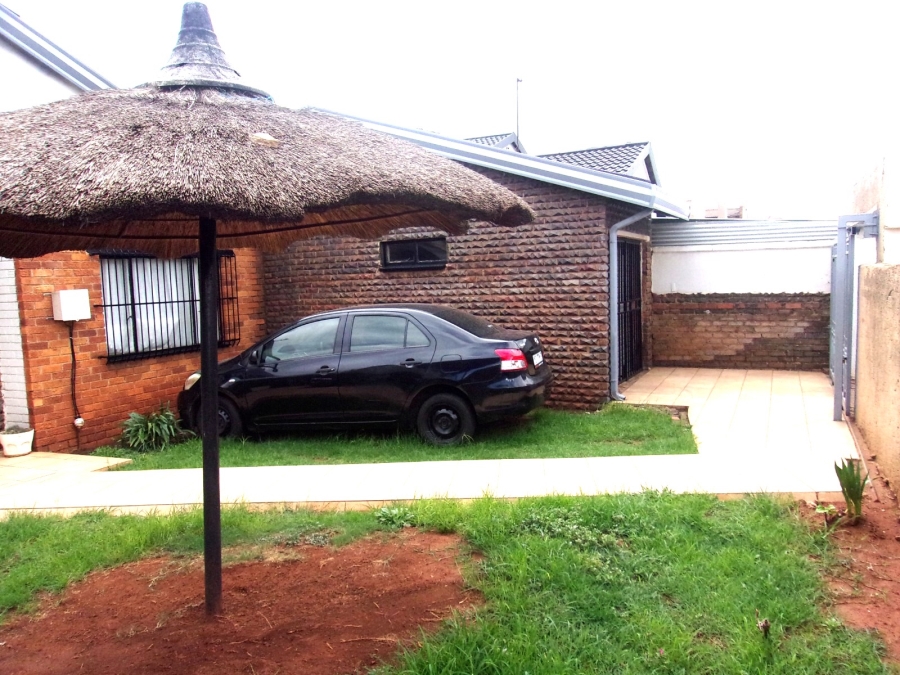 2 Bedroom Property for Sale in Vosloorus Gauteng