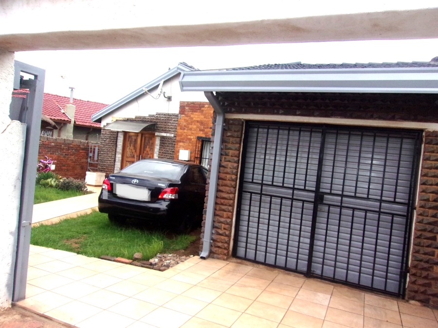 2 Bedroom Property for Sale in Vosloorus Gauteng