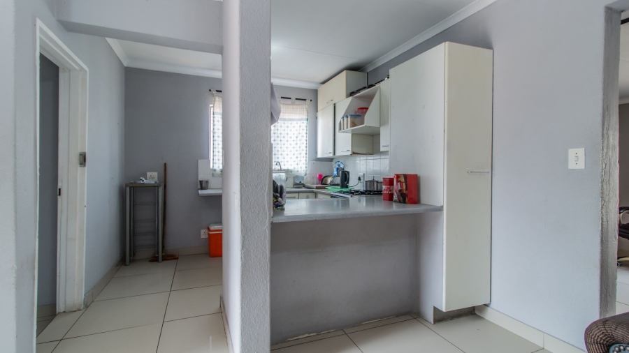 3 Bedroom Property for Sale in Bromhof Gauteng