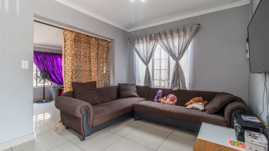 3 Bedroom Property for Sale in Bromhof Gauteng