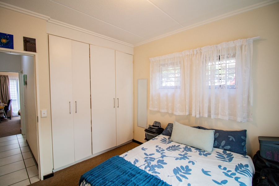 2 Bedroom Property for Sale in Bryanston Gauteng