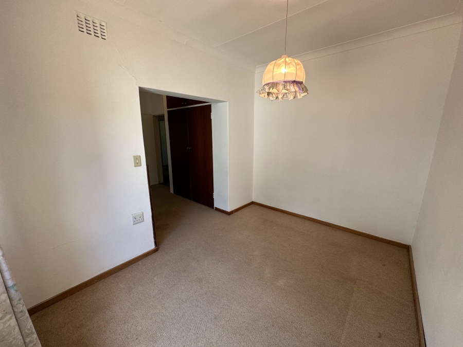 To Let 4 Bedroom Property for Rent in Waverley Gauteng