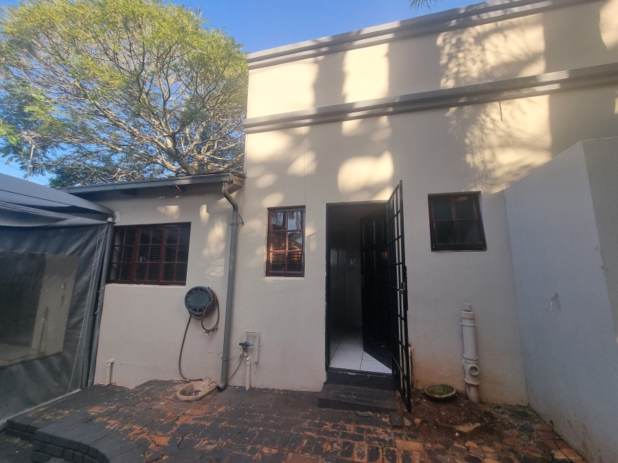 To Let 3 Bedroom Property for Rent in Little Falls Gauteng