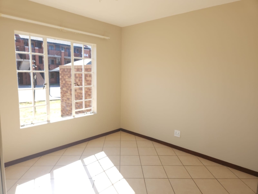 To Let 2 Bedroom Property for Rent in Noordwyk Gauteng