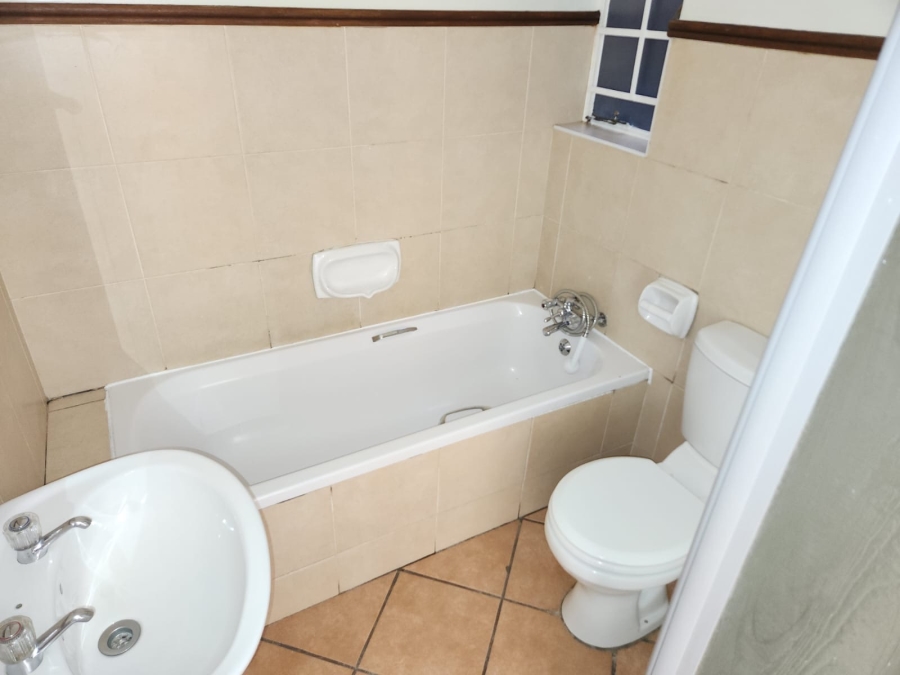 To Let 2 Bedroom Property for Rent in Noordwyk Gauteng