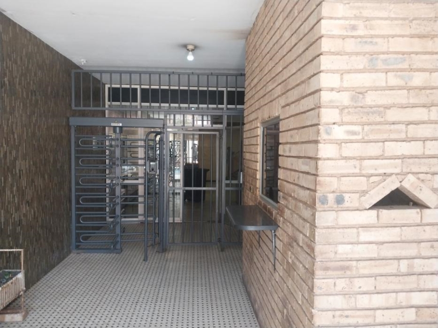 2 Bedroom Property for Sale in Berea Gauteng