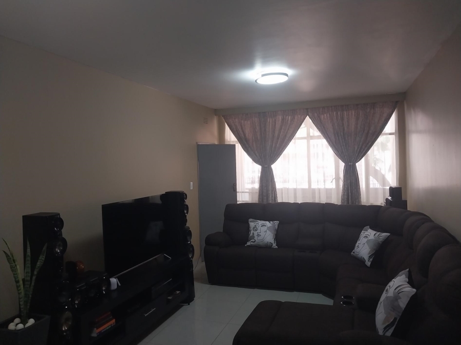 2 Bedroom Property for Sale in Berea Gauteng