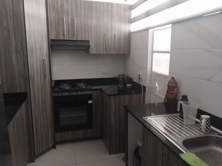 2 Bedroom Property for Sale in Berea Gauteng