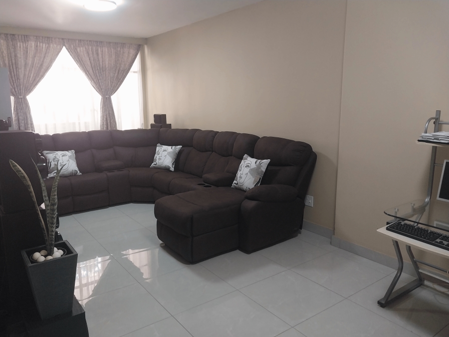 2 Bedroom Property for Sale in Berea Gauteng