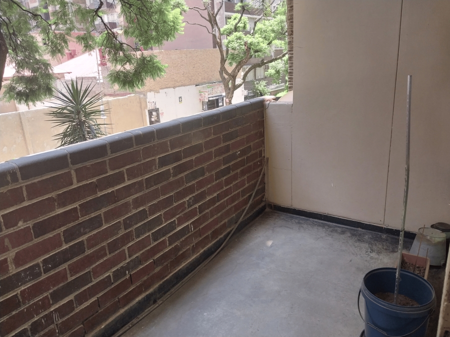 2 Bedroom Property for Sale in Berea Gauteng