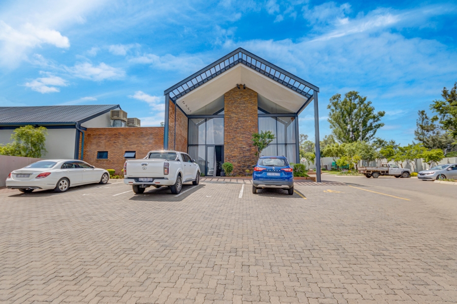 3 Bedroom Property for Sale in Carlswald Gauteng