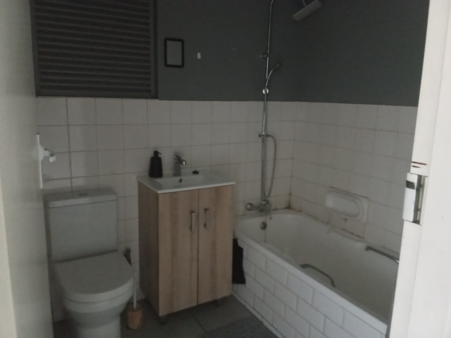 1 Bedroom Property for Sale in Hatfield Gauteng