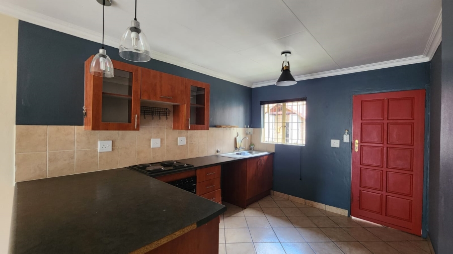 2 Bedroom Property for Sale in Rietfontein Gauteng