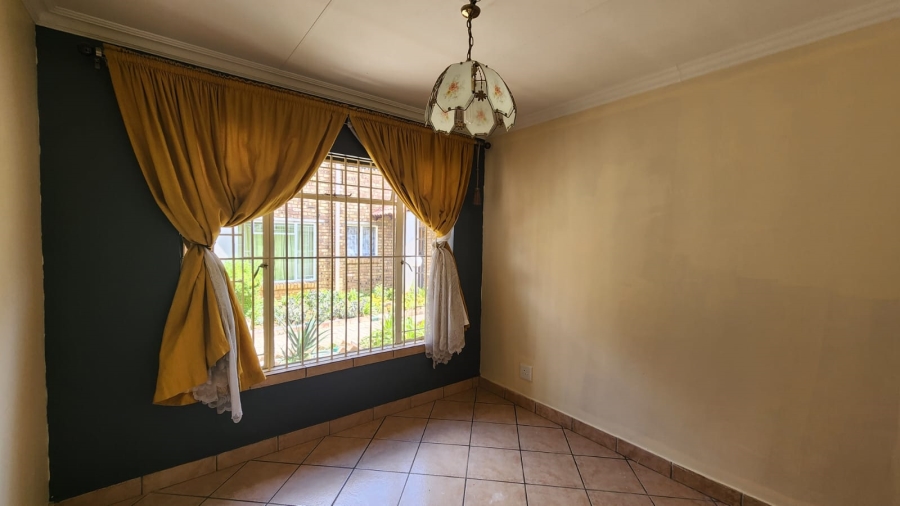 2 Bedroom Property for Sale in Rietfontein Gauteng