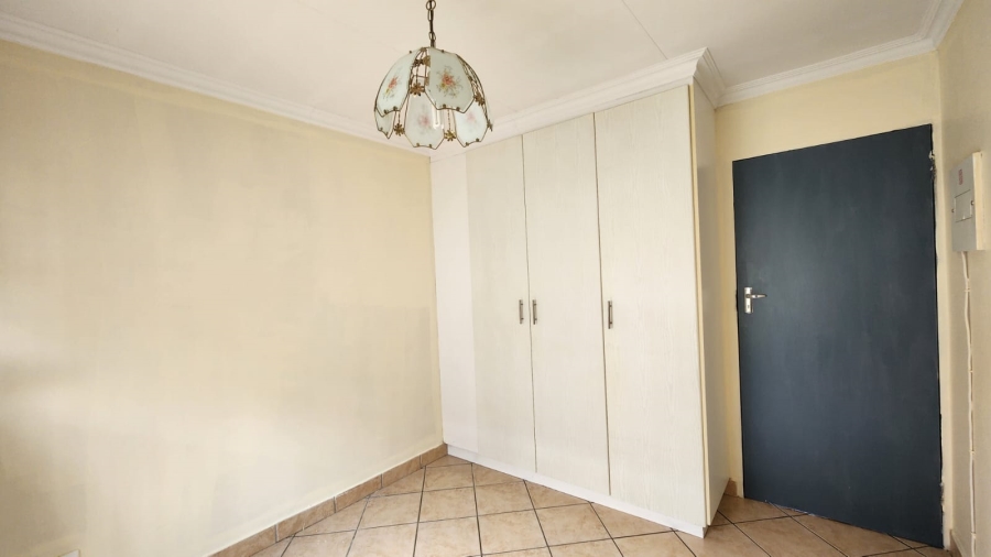 2 Bedroom Property for Sale in Rietfontein Gauteng