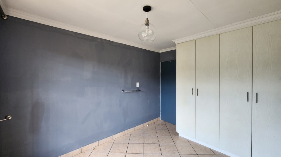 2 Bedroom Property for Sale in Rietfontein Gauteng