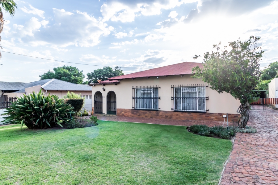 4 Bedroom Property for Sale in Rietfontein Gauteng