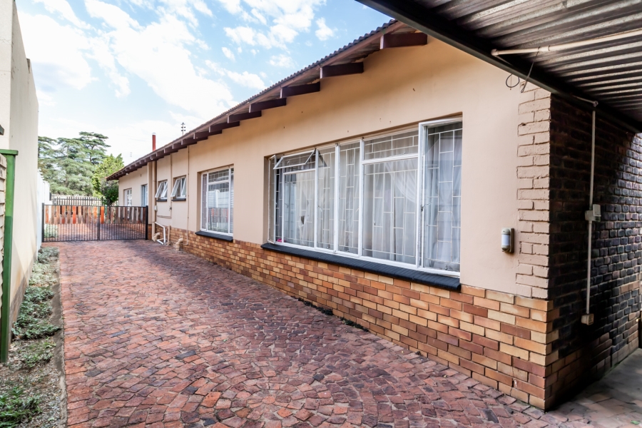 4 Bedroom Property for Sale in Rietfontein Gauteng