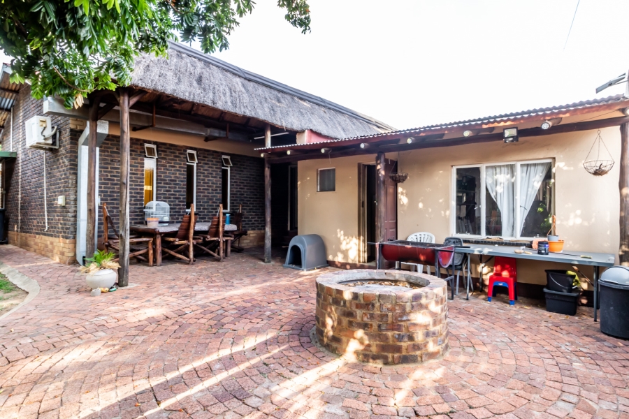 4 Bedroom Property for Sale in Rietfontein Gauteng