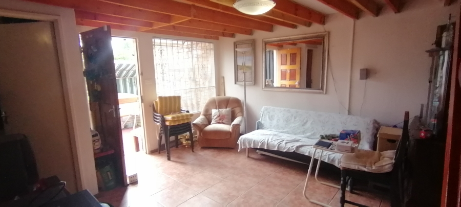 To Let 2 Bedroom Property for Rent in Lewisham Gauteng