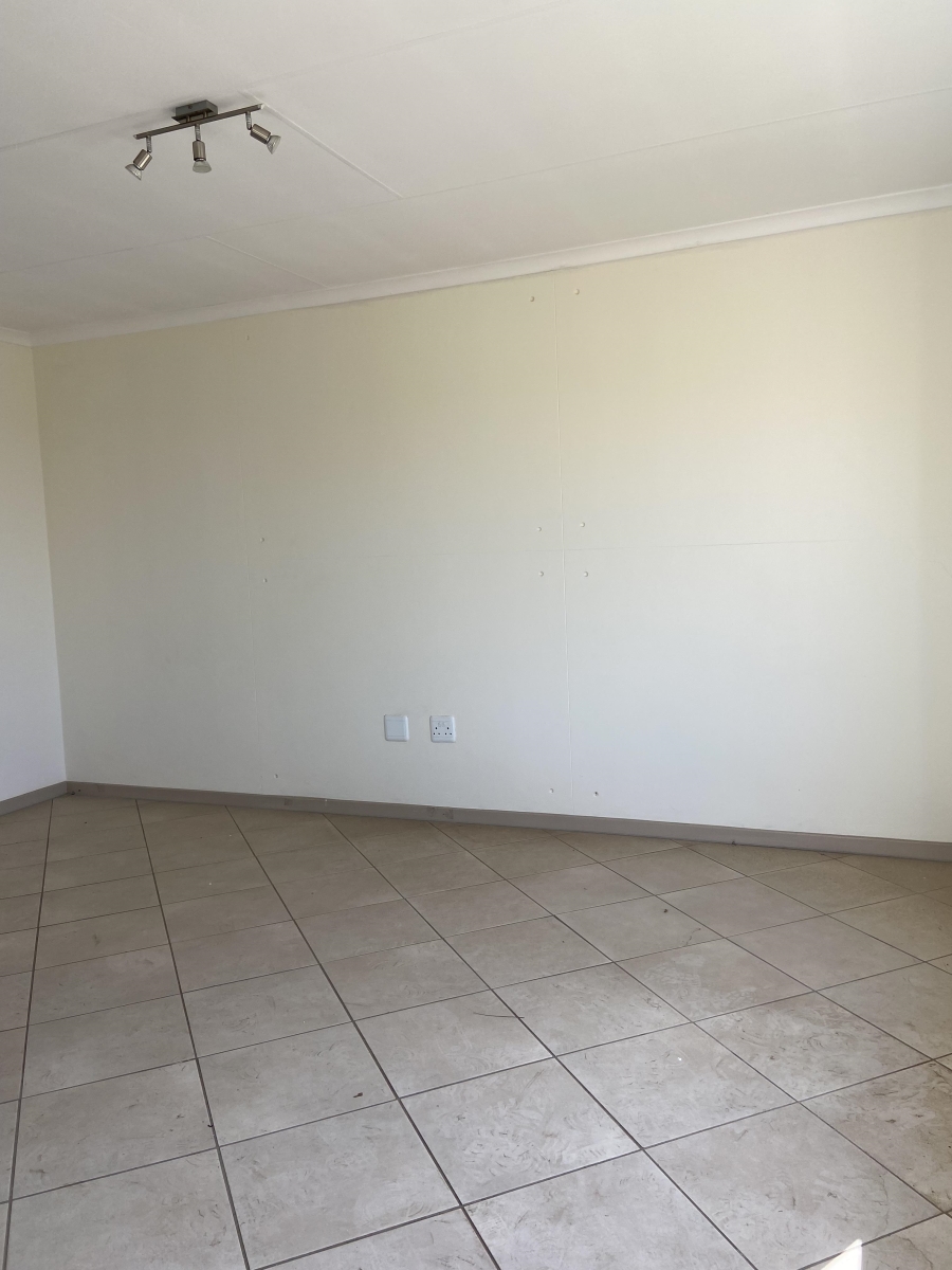 To Let 2 Bedroom Property for Rent in Kosmosdal Gauteng