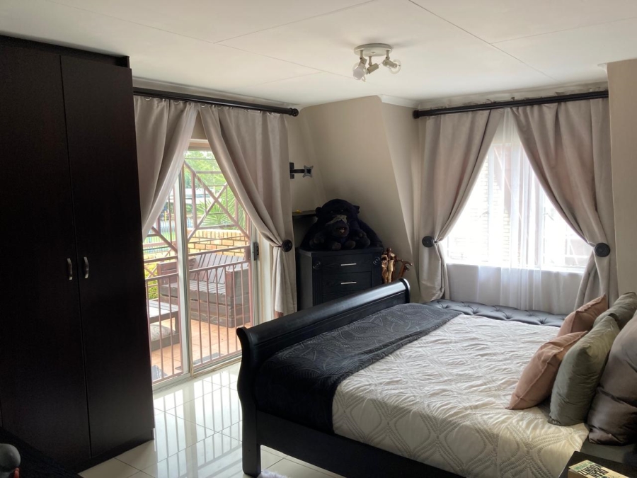 3 Bedroom Property for Sale in Willowbrook Gauteng