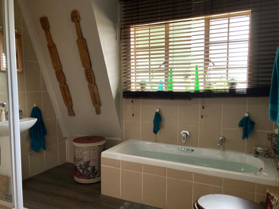 3 Bedroom Property for Sale in Willowbrook Gauteng