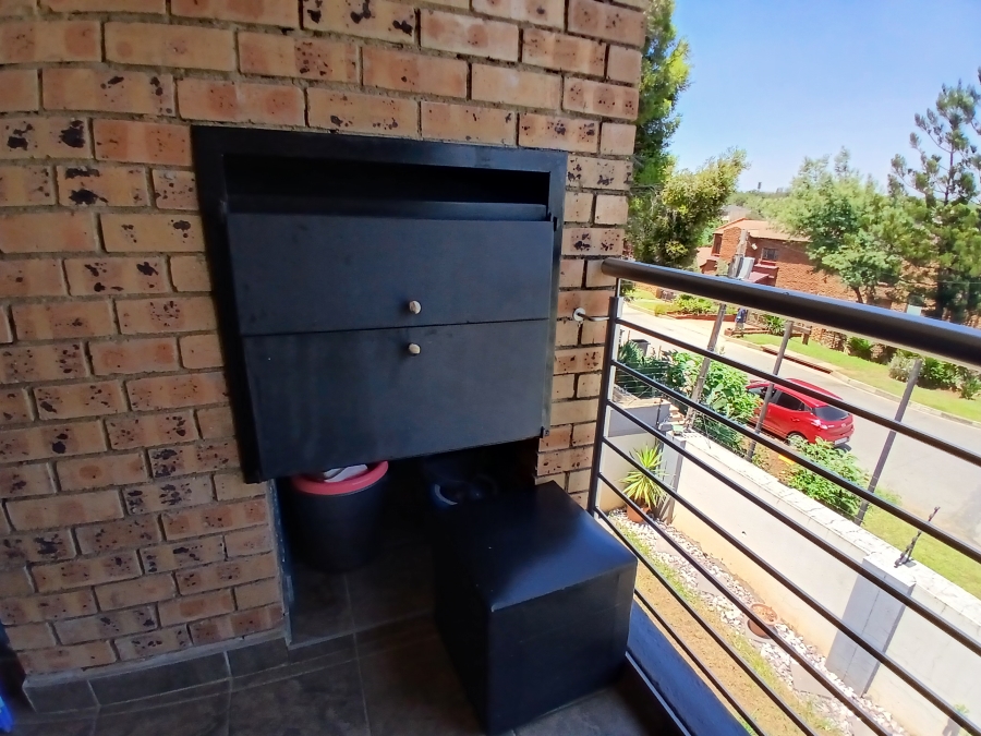 2 Bedroom Property for Sale in Illiondale Gauteng