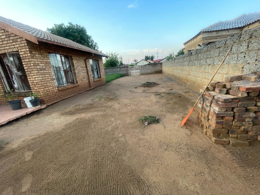 2 Bedroom Property for Sale in Soshanguve XX Gauteng