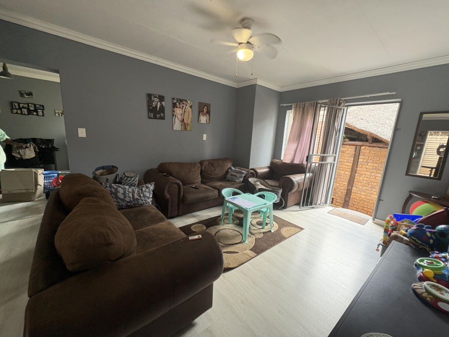 3 Bedroom Property for Sale in Dorandia Gauteng