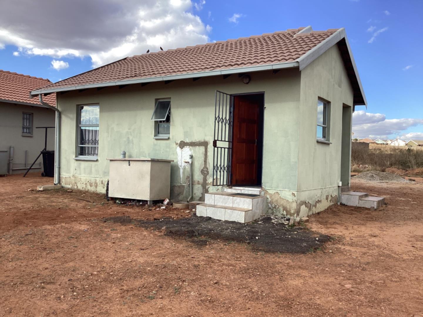 To Let 2 Bedroom Property for Rent in Lenasia South Gauteng